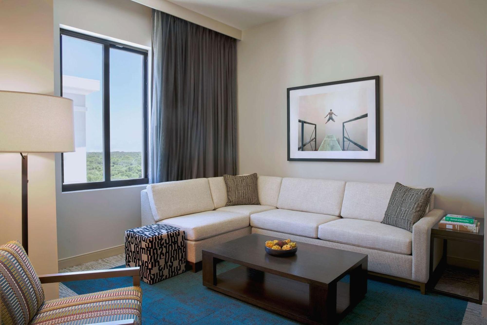 Thesis Hotel Miami Coral Gables, Curio Collection By Hilton ภายนอก รูปภาพ
