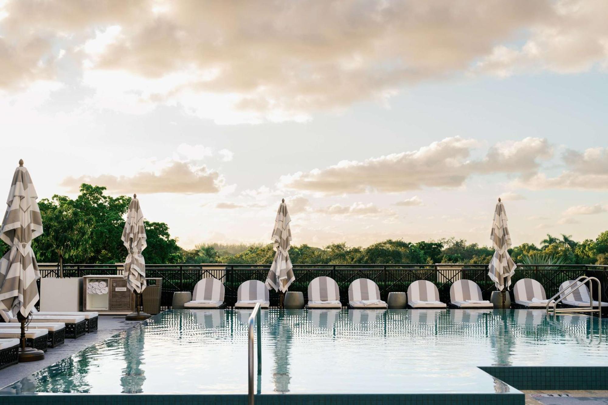 Thesis Hotel Miami Coral Gables, Curio Collection By Hilton ภายนอก รูปภาพ