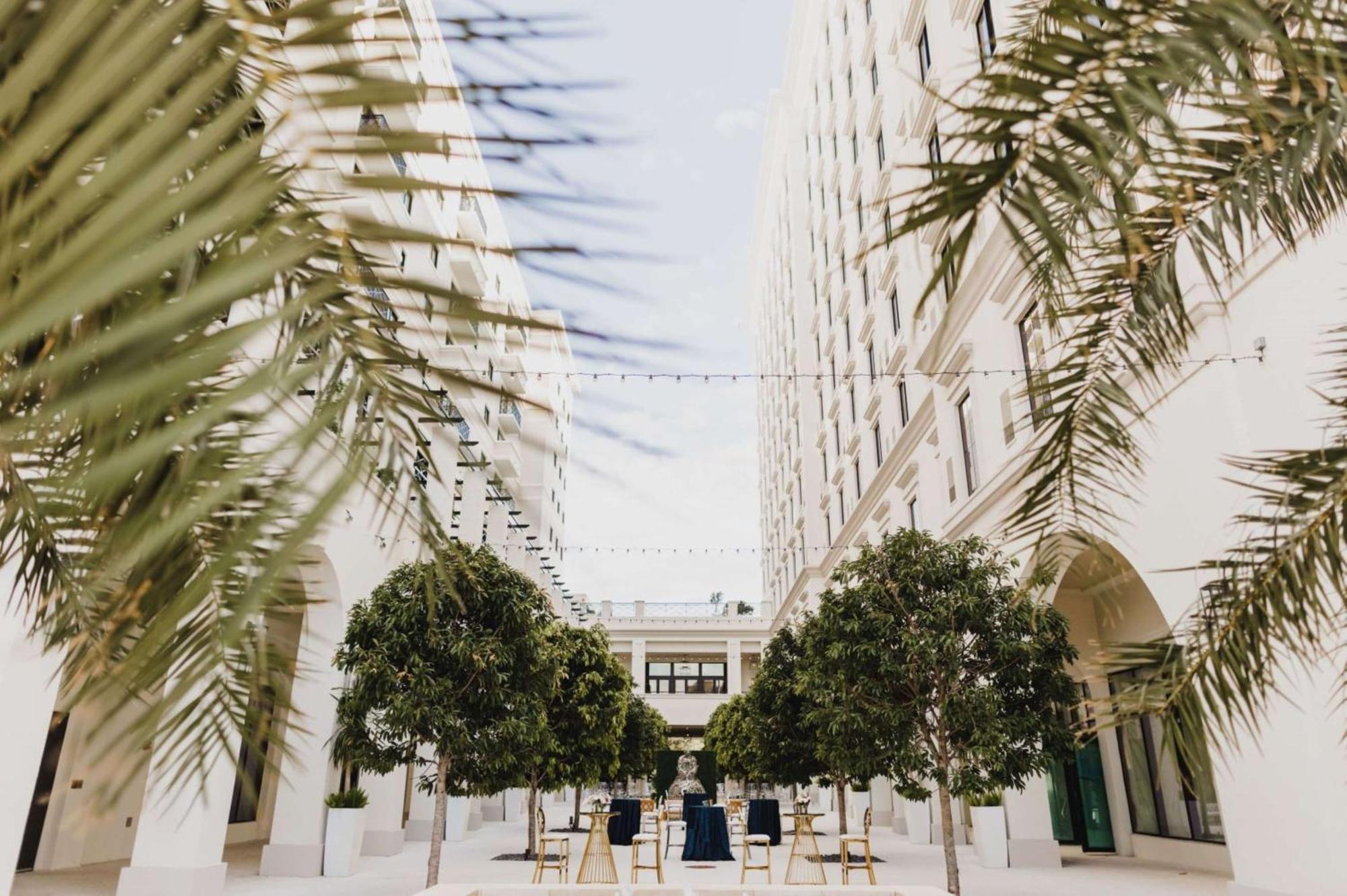 Thesis Hotel Miami Coral Gables, Curio Collection By Hilton ภายนอก รูปภาพ