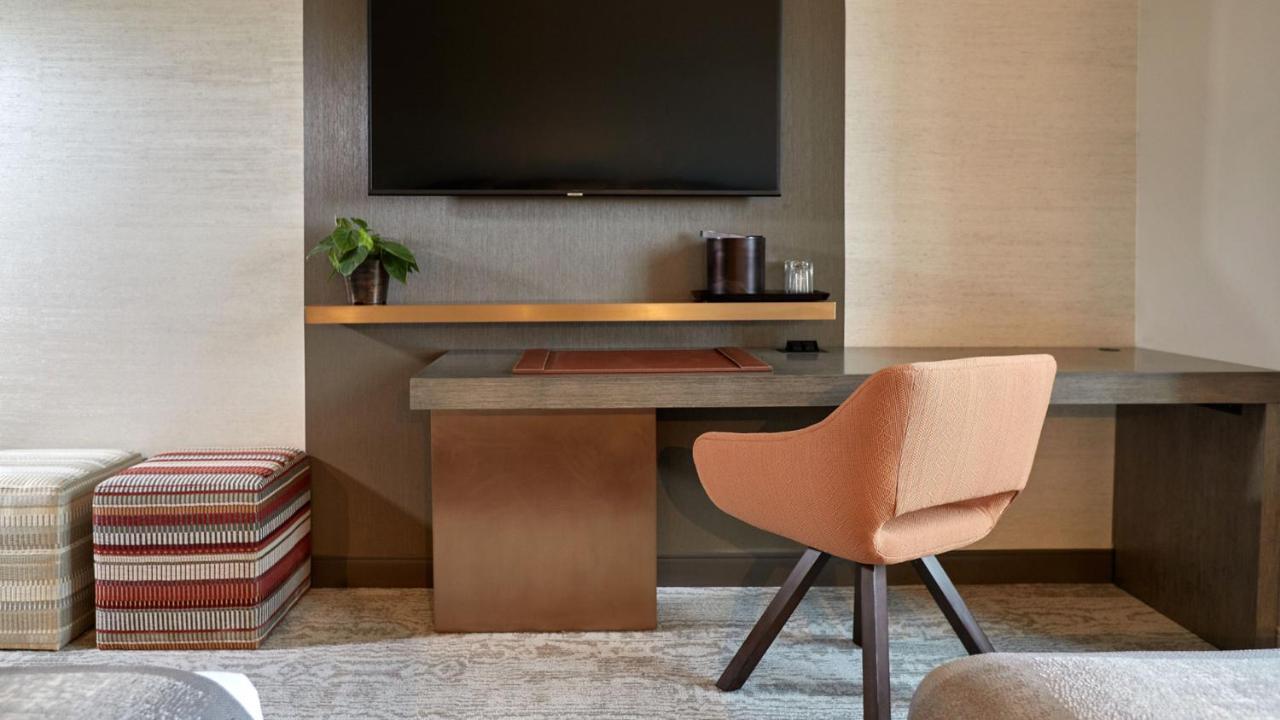 Thesis Hotel Miami Coral Gables, Curio Collection By Hilton ภายนอก รูปภาพ